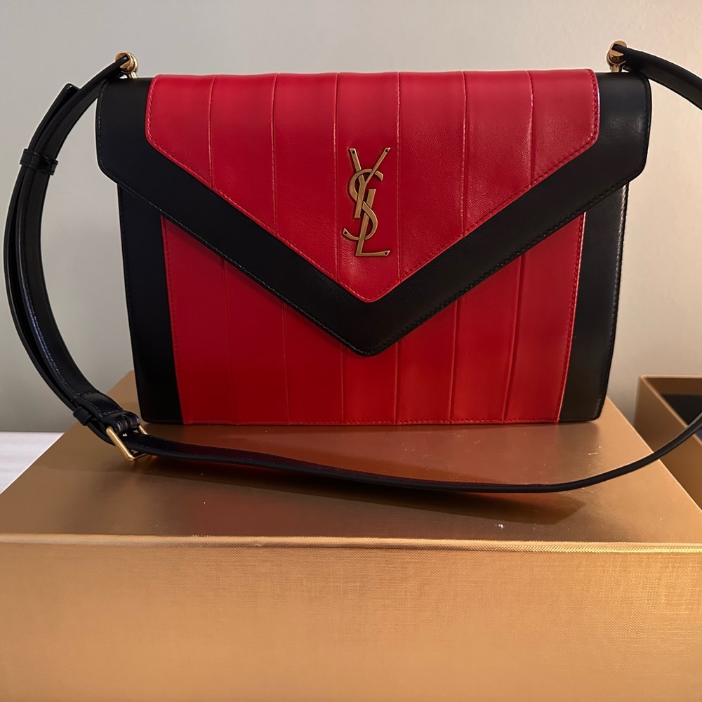 NWT YSL Saint Laurent LAMBSKIN Gaby Envelope Purse Clutch Bag 100% Authentic